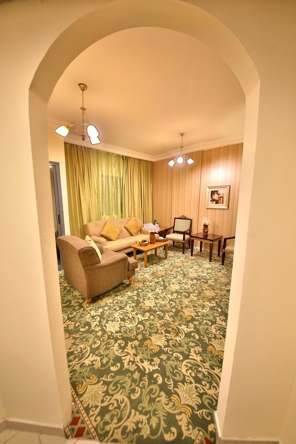 Midtown Furnished Apartments Ajmán Exterior foto